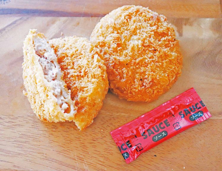 この日はマグロメンチカツが一番人気。