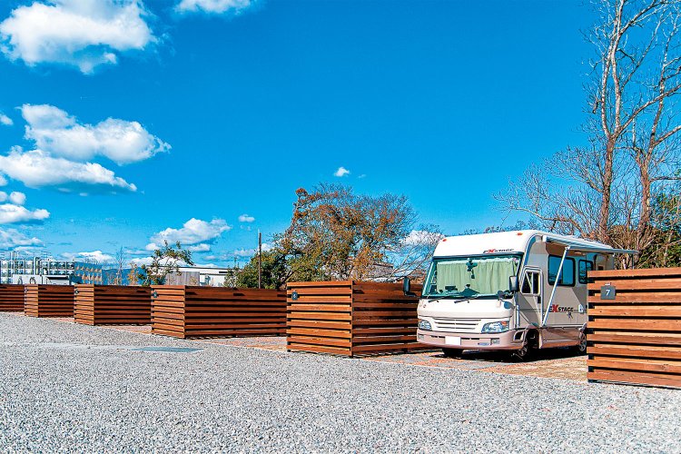 伊勢志摩へのアクセスもよく、広大な景色を満喫できる三重県の『RVパーク VISON（ヴィソン）』。