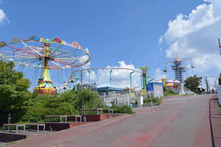 家族連れで賑わっていた園内。