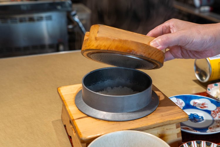 釜の蓋を開ける瞬間も楽しい。