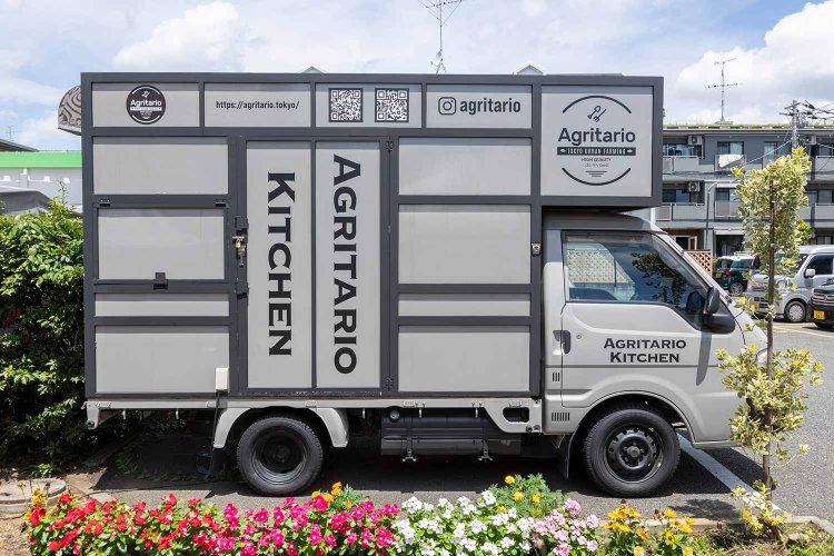 地元飲食店とコラボして、キッチンカーで出店することも。