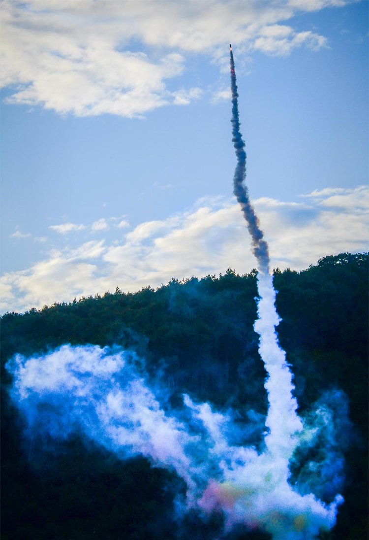 【散歩の達人】ロケットがすっごい祭り_1