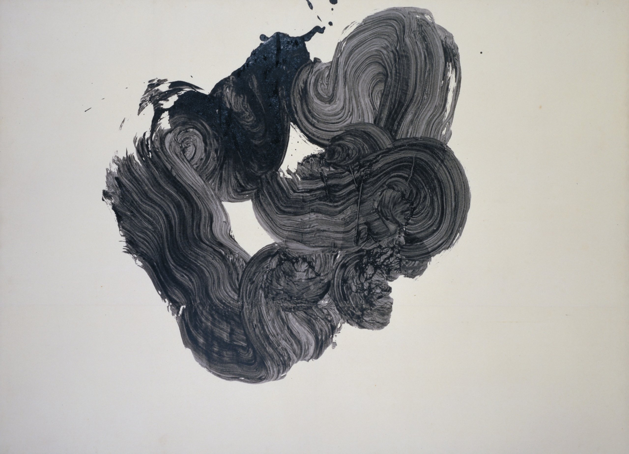 強烈な書で知られる井上有一の没後40年を記念した展覧会「井上有一の書