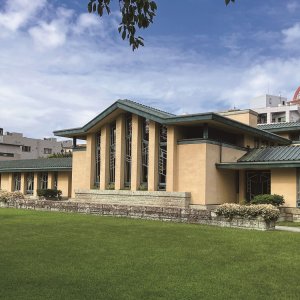 【東京散歩コース】雑司が谷・池袋〜大変身中の池袋。緑豊かな雑司が谷は絶好の散歩道〜