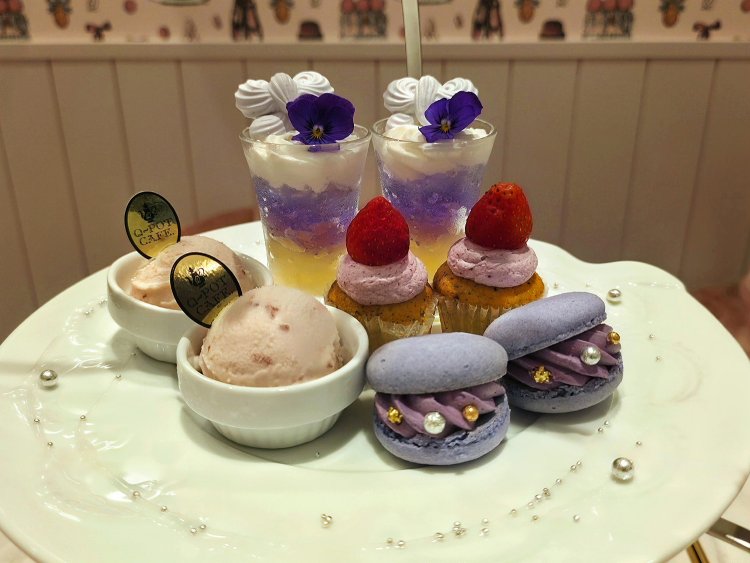 アフタヌーンティー上段。