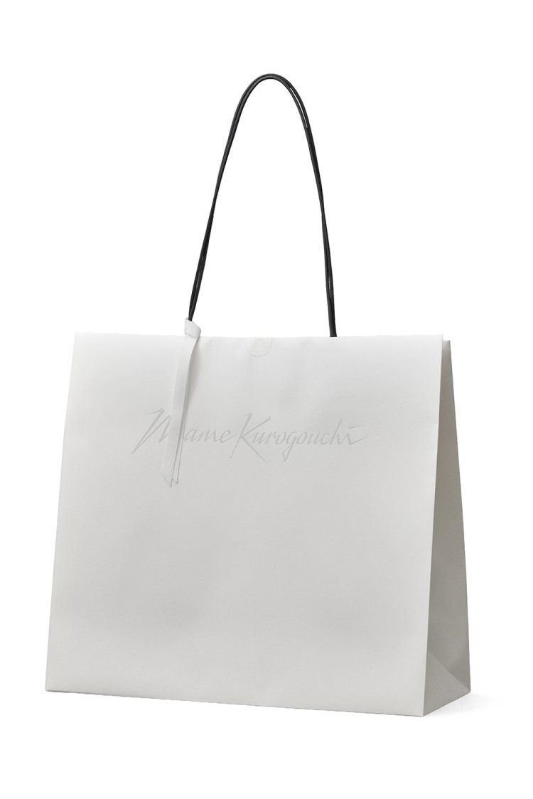 「Mame Kurogouchi」（2023）。