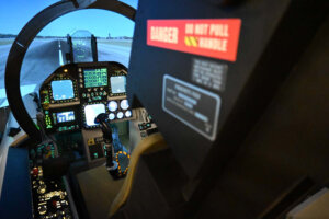 08_LUXURY FLIGHT