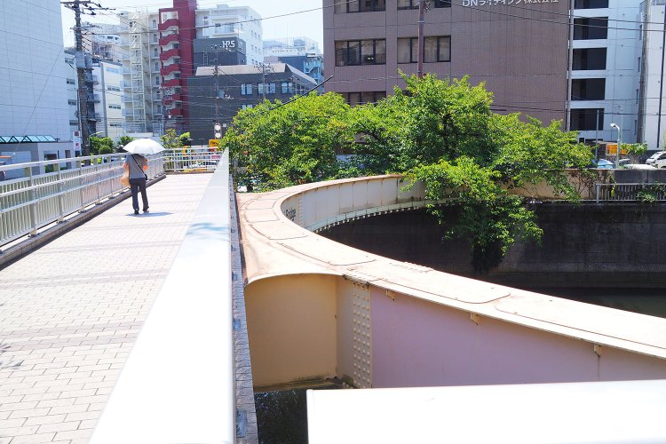 ふれあいK字橋は、上から見るとその名の通りKの文字に見える。