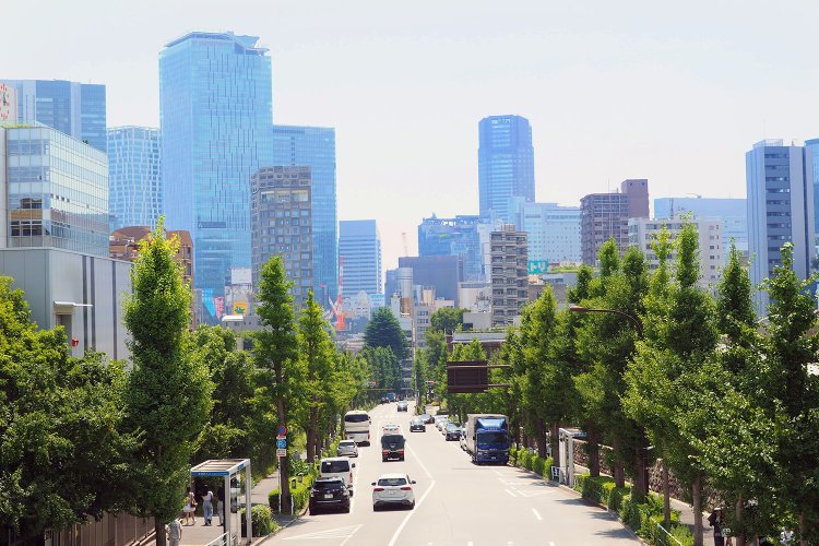 原宿駅の少し南、五輪橋から渋谷を振り返る。