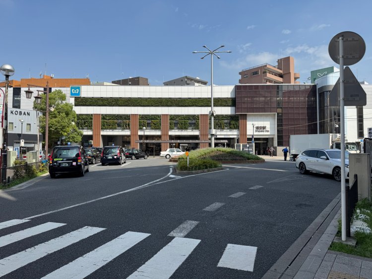 東京メトロ東西線浦安駅南口。