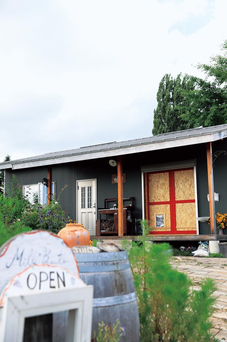 約1haの畑の近くに直売所がある。