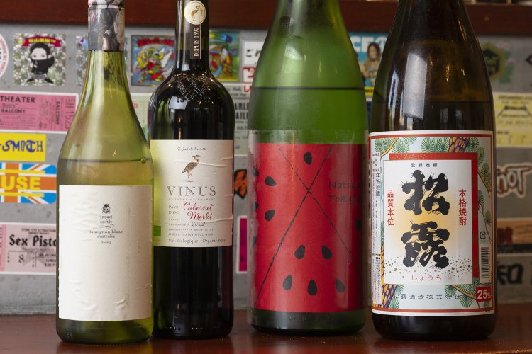 ワインに日本酒と、酒の種類も幅広い。特に焼酎が充実。