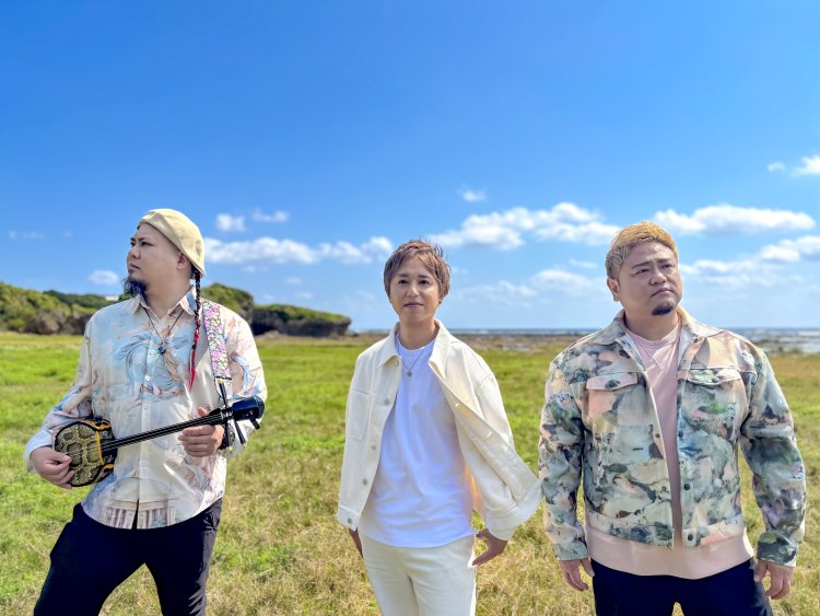 ステージに出演するジャアバーボンズ。