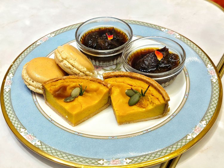 アフタヌーンティー中段。