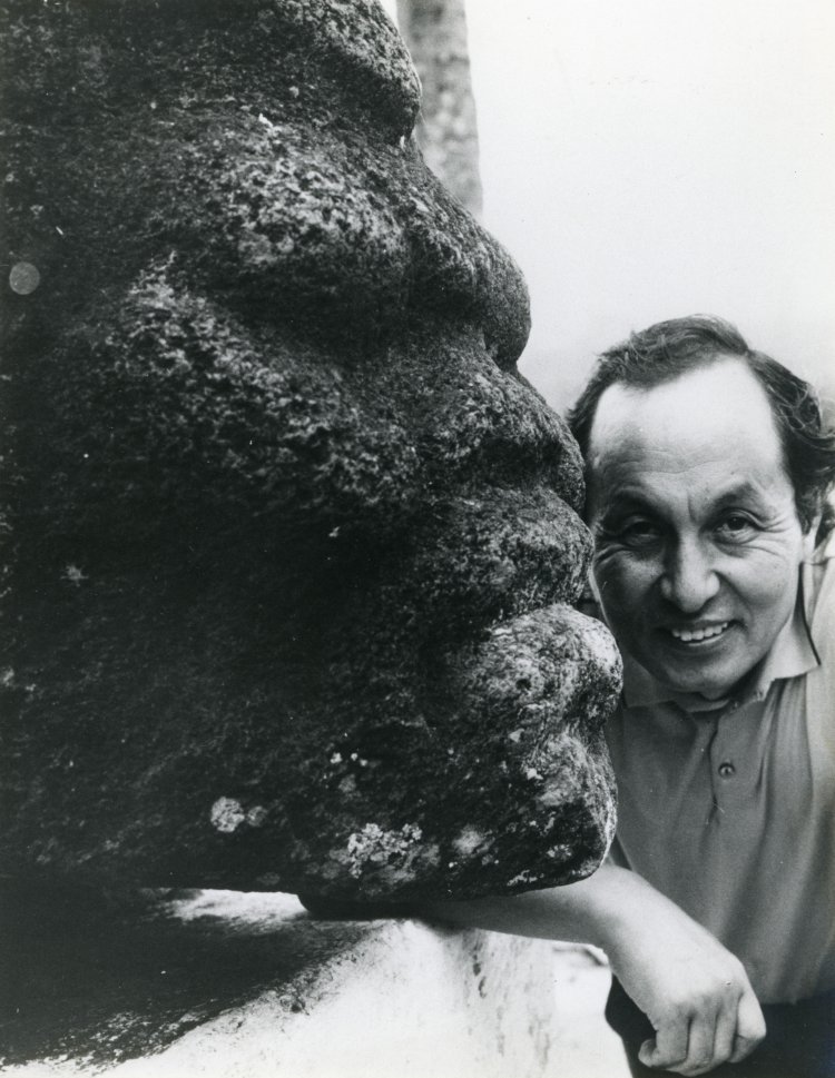 利根山光人 メキシコにて。