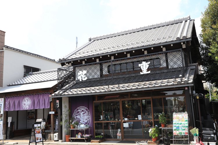 『花重谷中茶屋』の厳かな外観。