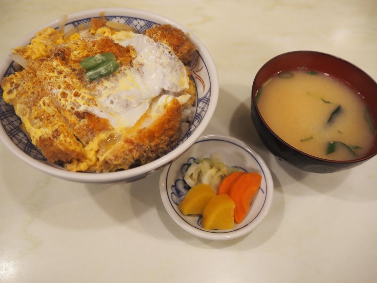 P7232994とんかつあけぼの