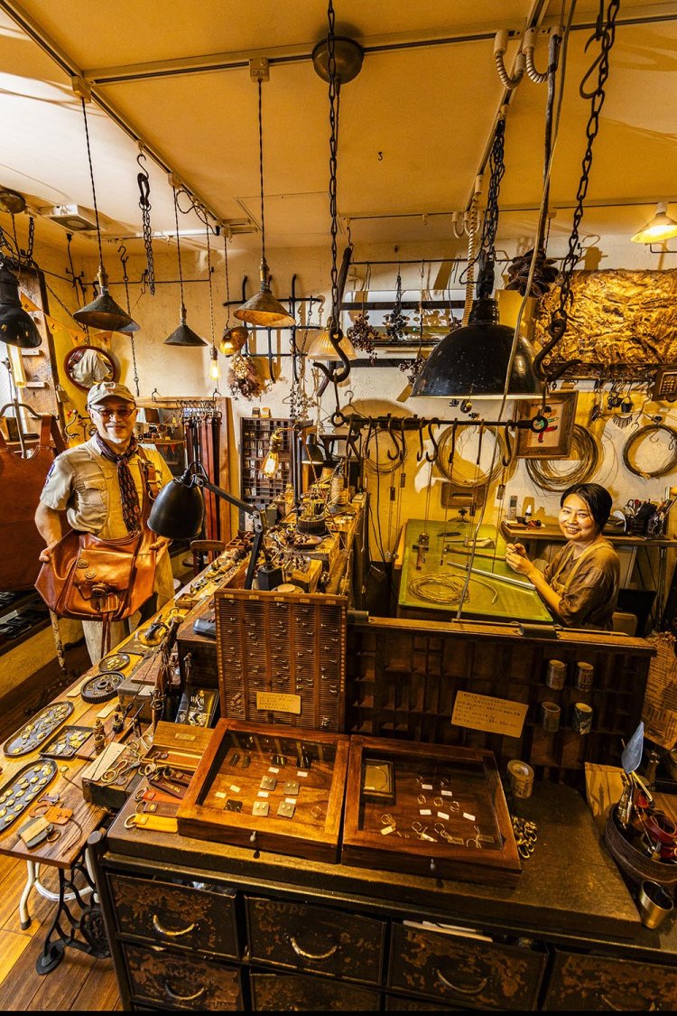 廣部さんとLumiさんの異種アトリエ＆ショップ。カスタマイズも応相談。