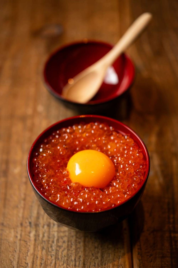 まさに眼福！　トリュフいくらめし1480円