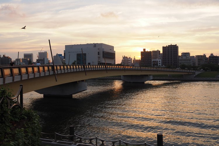 東京街角クイズ　橋
