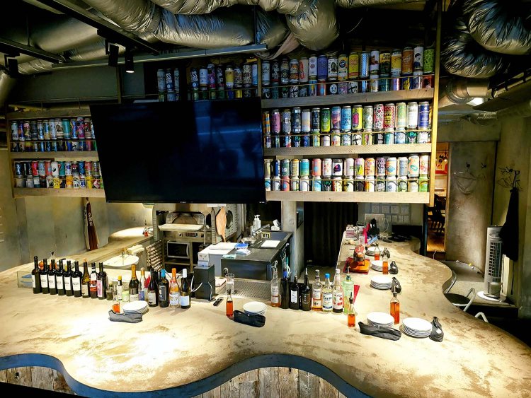 『DRAスタンド』店内。