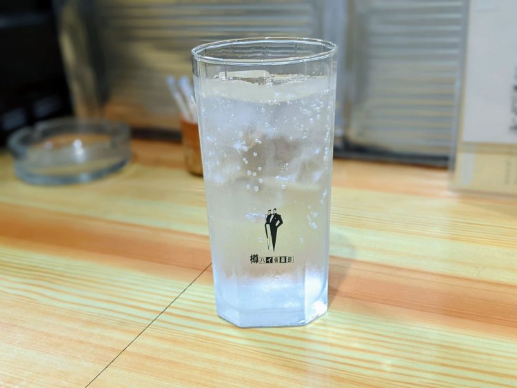 【酒場ナビ】有希_9