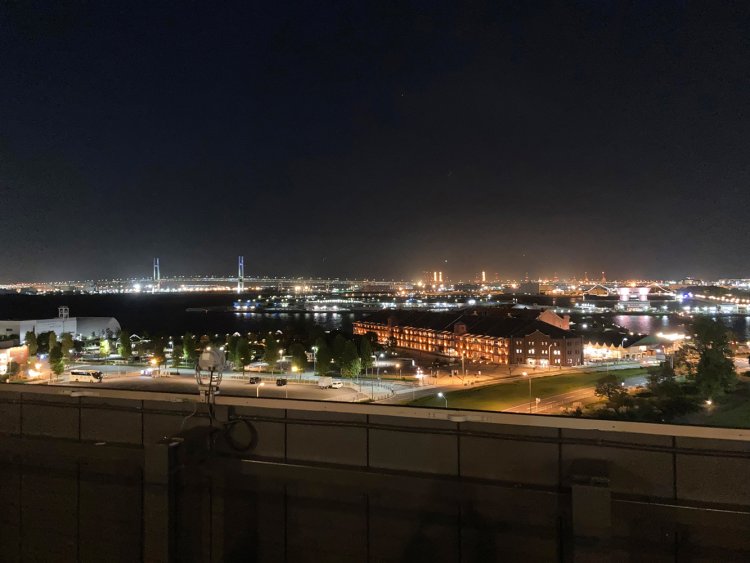 ルーフ・トップ・ワールドから見た夜景。