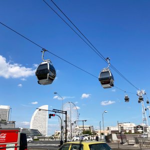 神奈川県横浜市・YOKOHAMA AIR CABIN ～浮遊感に包まれながらみなとみらいの街を見下ろす【いとしい乗り物／スズキナオ】