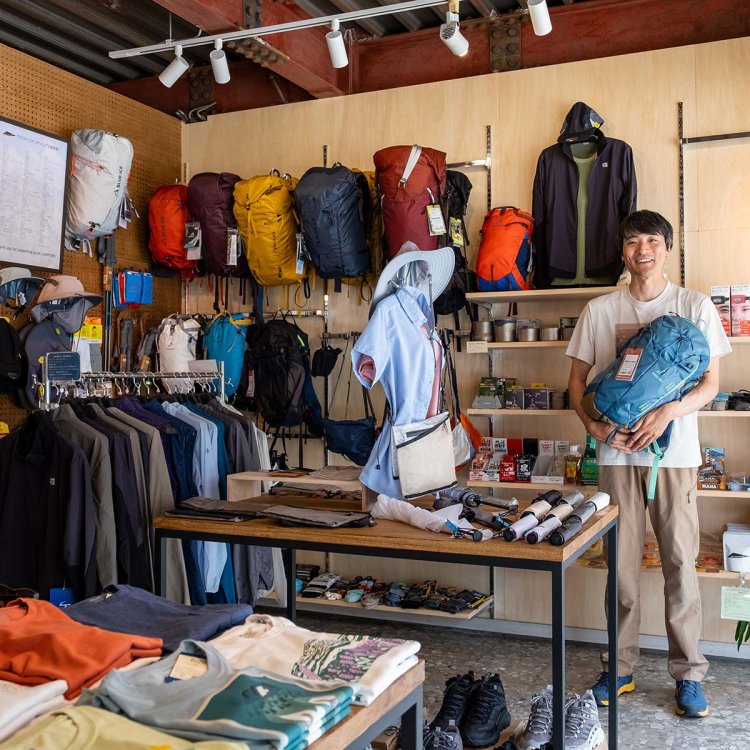 「店名は尊敬する登山家・山野井泰史氏がピオレドール生涯功労賞受賞式で語った言葉からいただきました」と遠慮気味に語る関根さん。