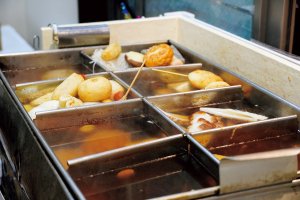 31_買03_後藤蒲鉾店_具をアップに