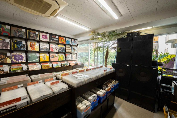 「言わずと知れた渋谷の名店。レゲエ好きとしては外せません！」（青木さん）。