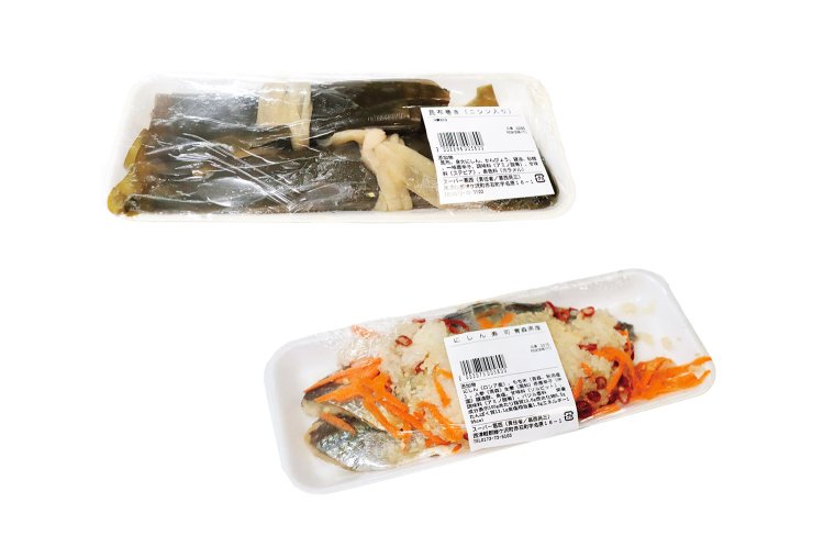 お正月に一番売れるニシンを使った郷土の味。「昆布巻き」とむかしの魚の保存法の飯（いい）寿司で、正月に欠かせない「にしん寿司」。