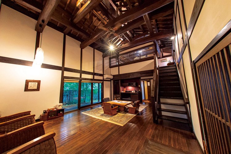 2階に寝室がある「野上の棟」。部屋ごとに意匠が異なる。