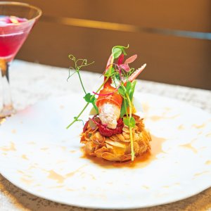 新潟県寺泊温泉『北新館』。一人3役の女将が作る、なごみのおもてなし料理を