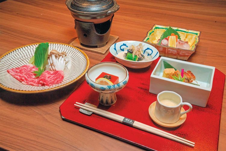 旬の食材を繊細な味わいの会席料理で。