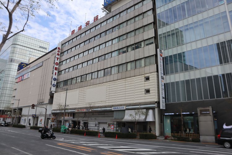 丸の内東映全景