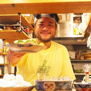 西伊豆の海で育ち、22歳で独立して開業へ。吉祥寺の魚がうまい酒場『爛漫東京』小宮伸介さん