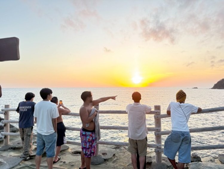 西伊豆は夕陽が美しいことでも有名（写真提供＝小宮さん）。