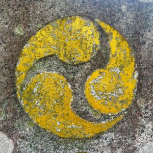 ハートや桃も!? 神社仏閣にデザインされた「模様」や「形」、その由来と意味に注目してみよう