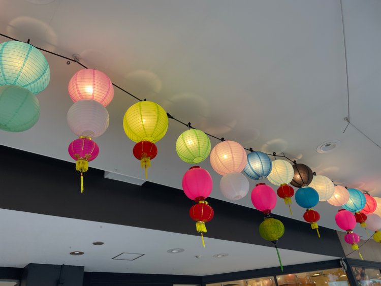 イオンの提灯。