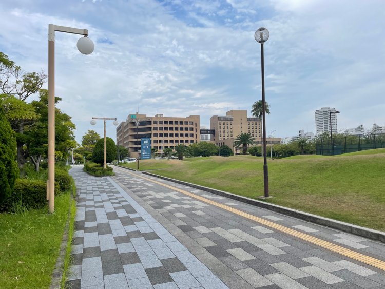 明海大学キャンパス。