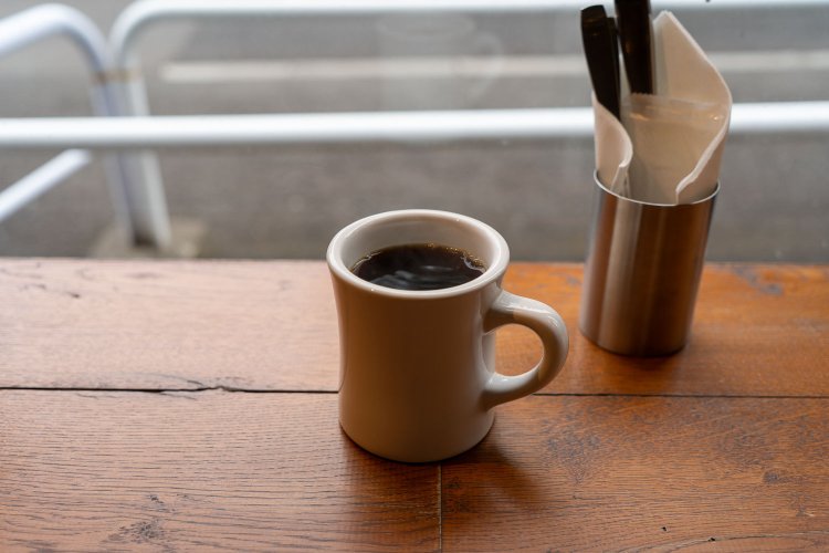 ダイナーマグで提供されるオリジナルブレンドのコーヒーは600円。