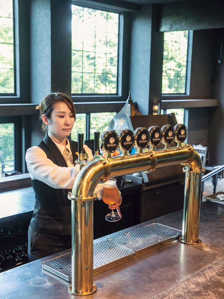 「タップから注がれるビールはまた味わいが違います」と店長の北野さん。