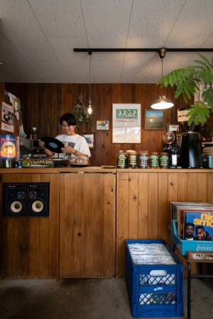 CHILLOUT Coffee &...Records