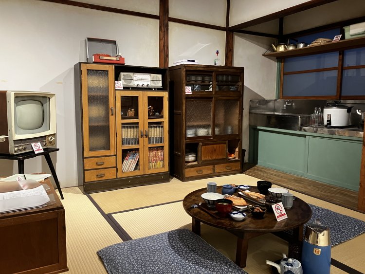 2022年開館の『トキワ荘通り 昭和レトロ館』の展示室。家電を通じて昭和文化を体験できる。写真提供＝豊島区