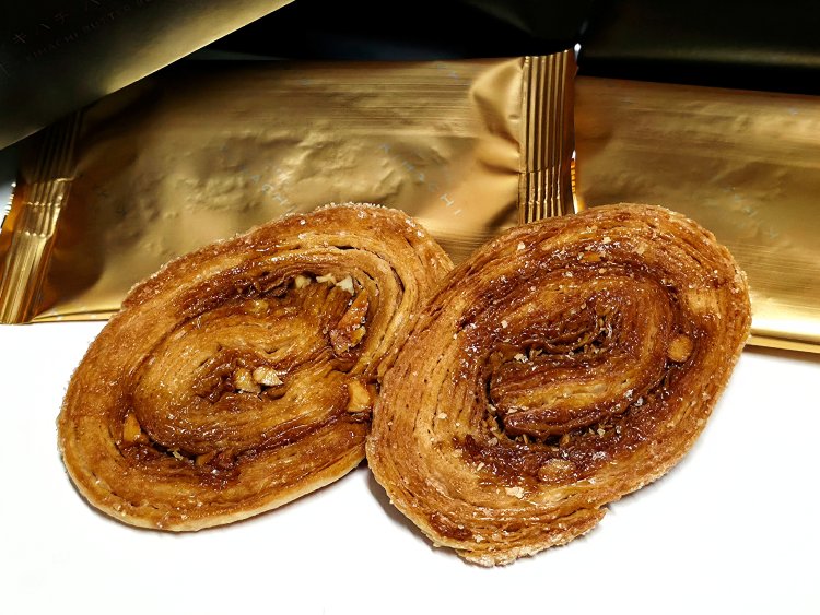 黒猫スイーツ散歩手土産編