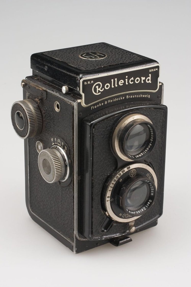 ローライコード 新潟市所蔵。