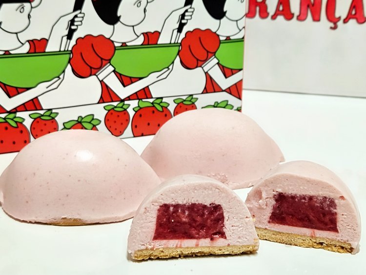 ＜生＞イチゴミルクケーキ 3個入り1350円。