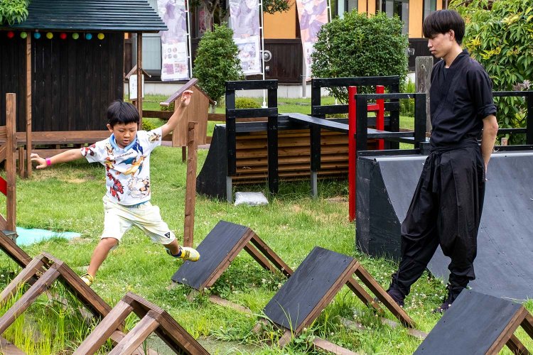 忍者役に指導を受けながらのアトラクションも楽しそうだ。