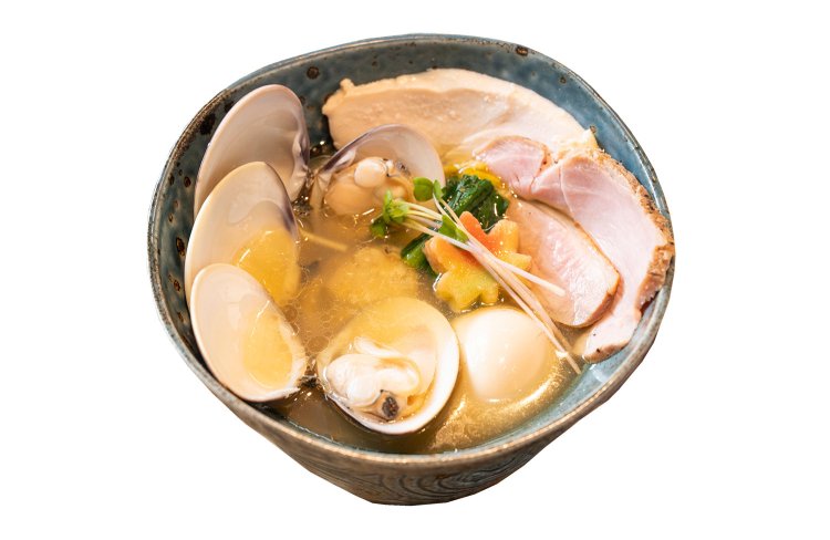 特製はまぐり中華そば（塩）1600円。